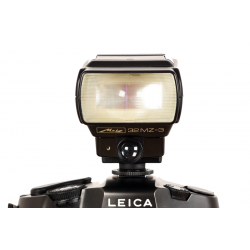 Metz Flash 32 MZ 3/Leica